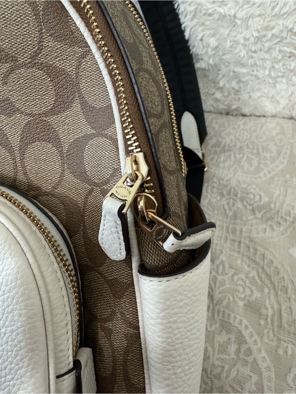 Coach Brown Signature Canvas Backpack with White Leather Pocket - Picture 4 of 10